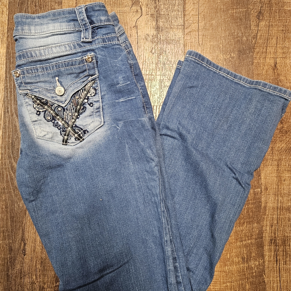Stylish Blue Embellished Women's Jeans